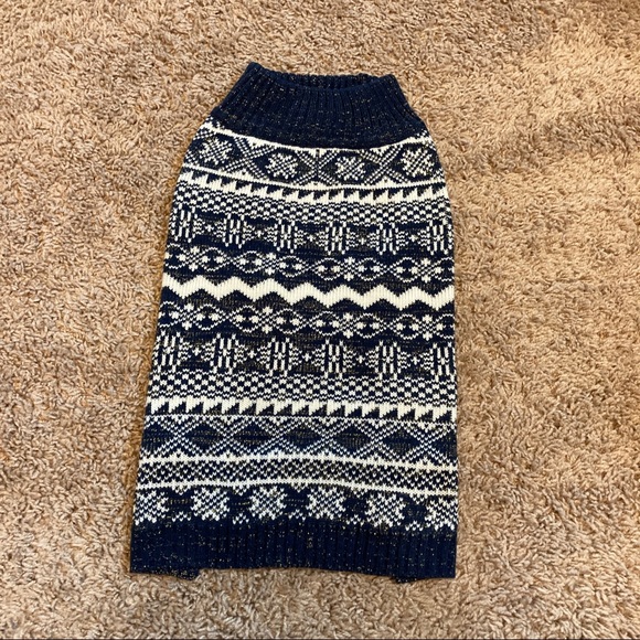 Fair Isle Dog Sweater - Picture 4 of 8